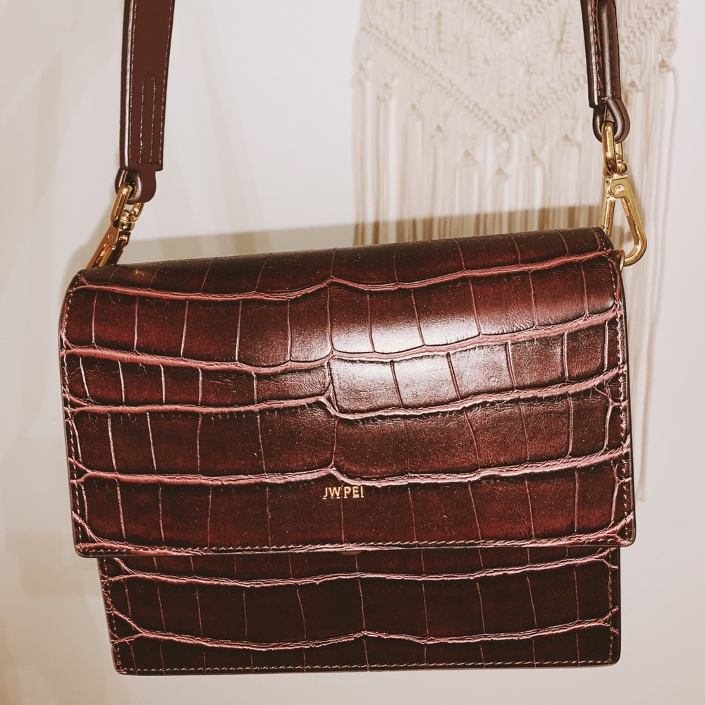JW PEI cross body purse